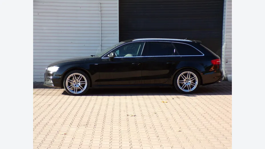 AUDI A4 Avant -
