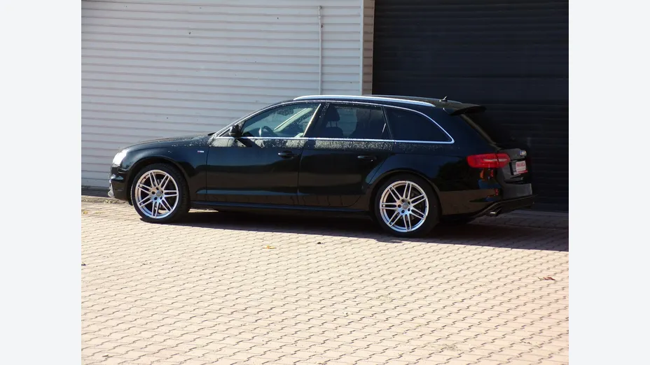 AUDI A4 Avant -