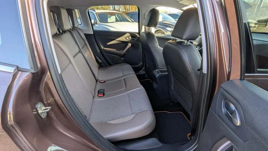 PEUGEOT 2008 -