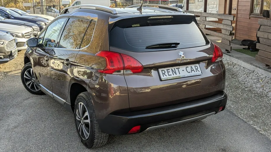 PEUGEOT 2008 -