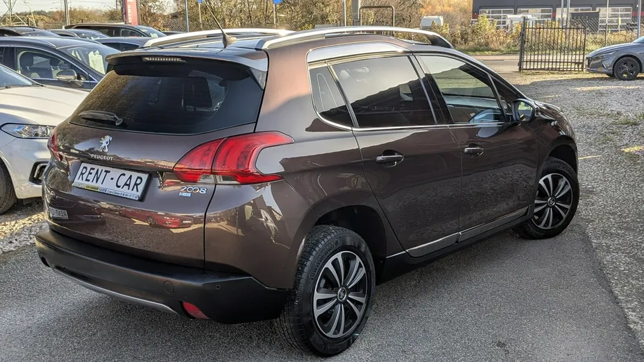 PEUGEOT 2008 -