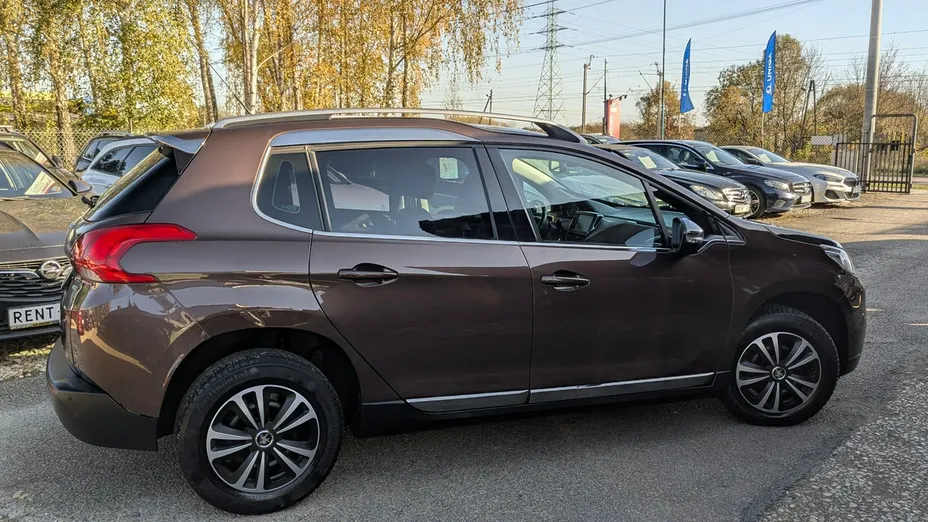 PEUGEOT 2008 -