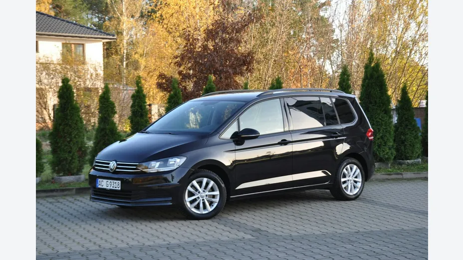 VOLKSWAGEN Touran -
