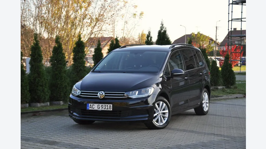 VOLKSWAGEN Touran -