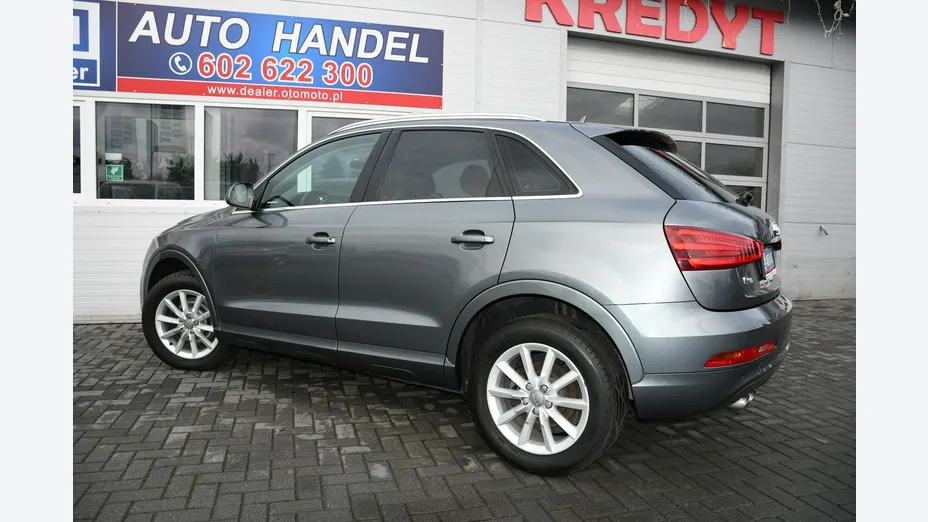 AUDI Q3 -
