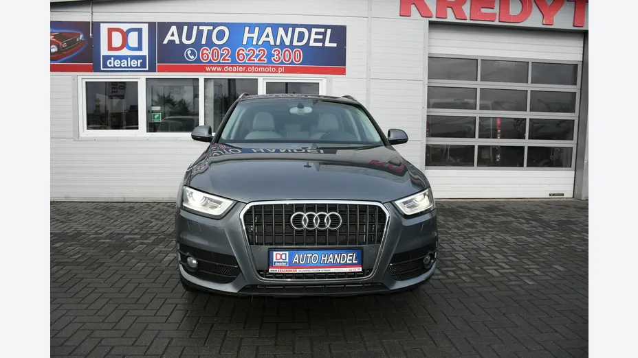 AUDI Q3 -