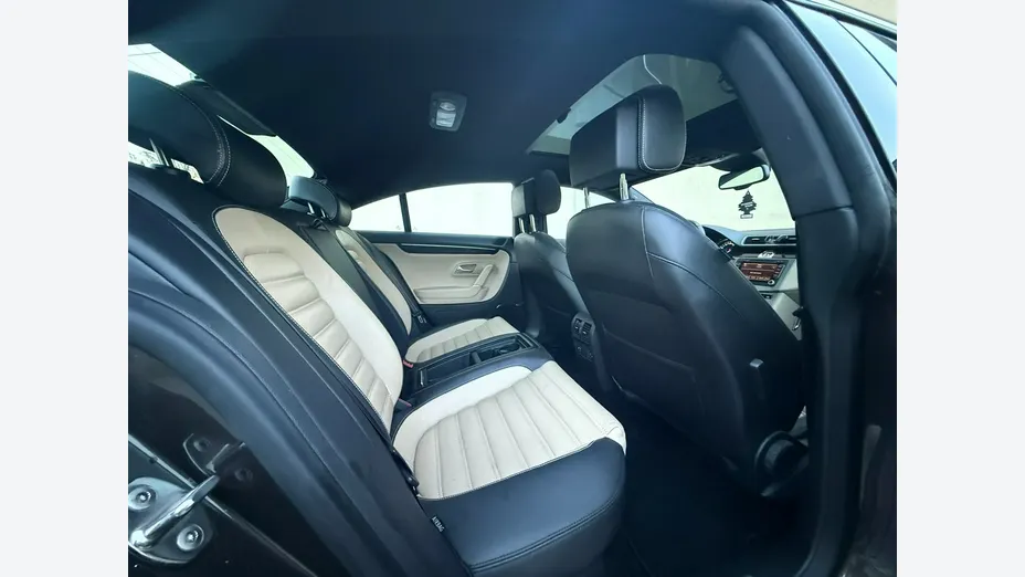 VOLKSWAGEN Passat CC -