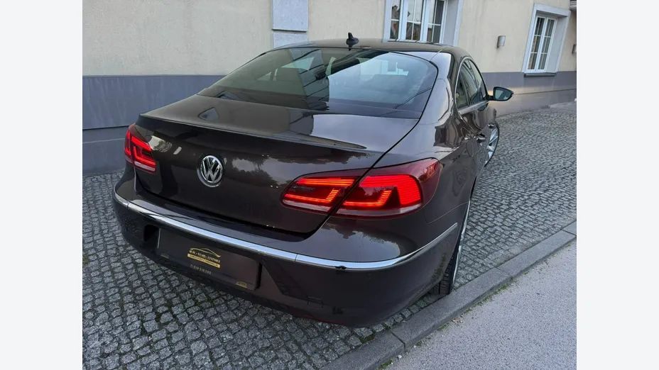 VOLKSWAGEN Passat CC -