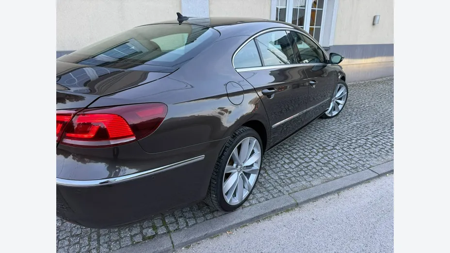 VOLKSWAGEN Passat CC -