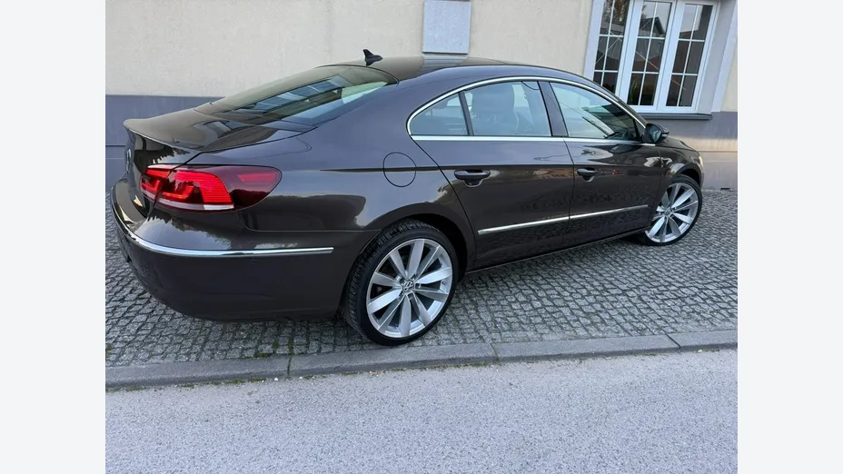 VOLKSWAGEN Passat CC -