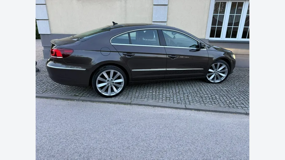 VOLKSWAGEN Passat CC -