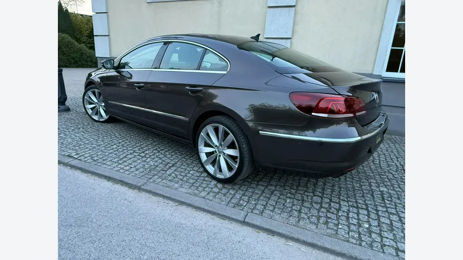 VOLKSWAGEN Passat CC -
