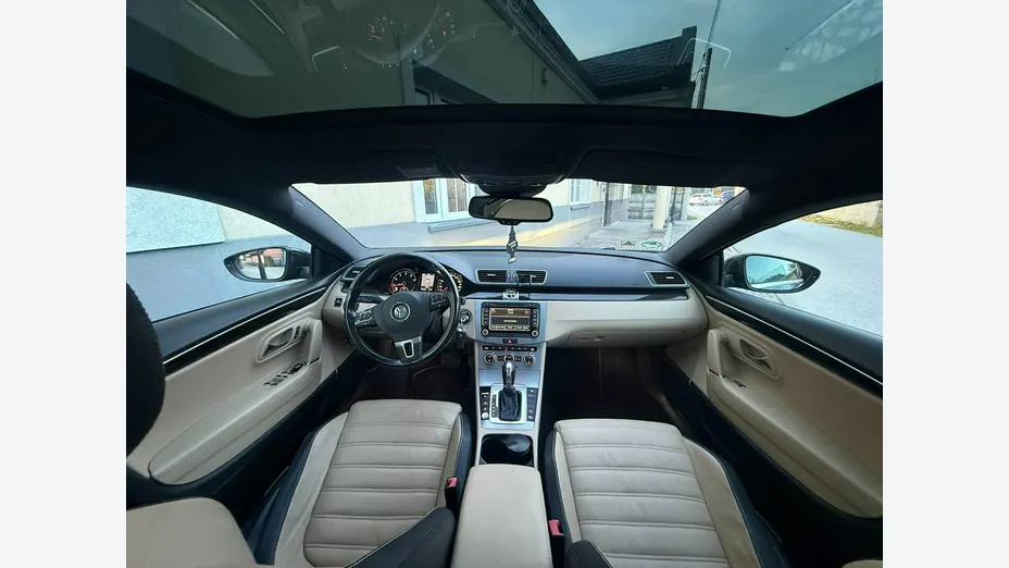 VOLKSWAGEN Passat CC -