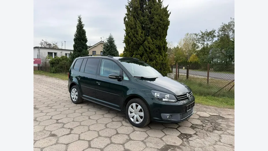 VOLKSWAGEN Touran -