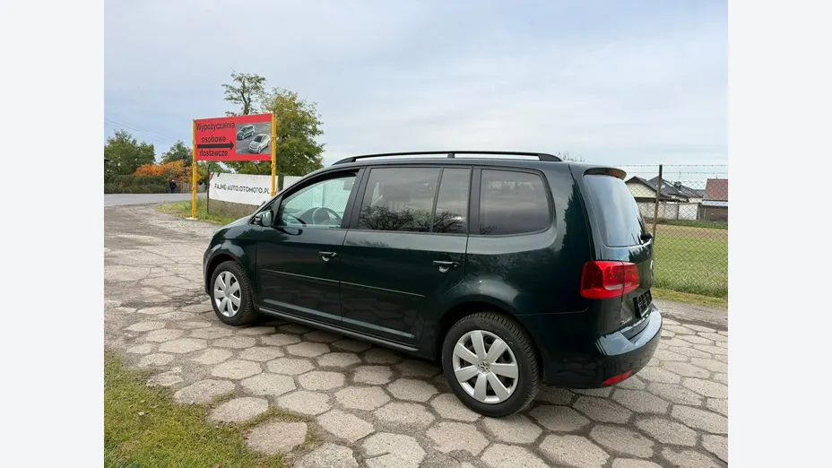 VOLKSWAGEN Touran -