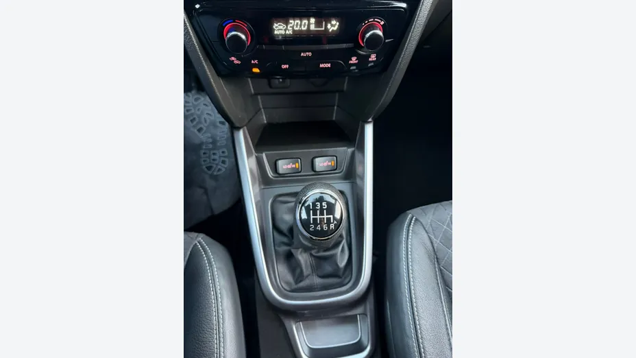 SUZUKI Vitara -