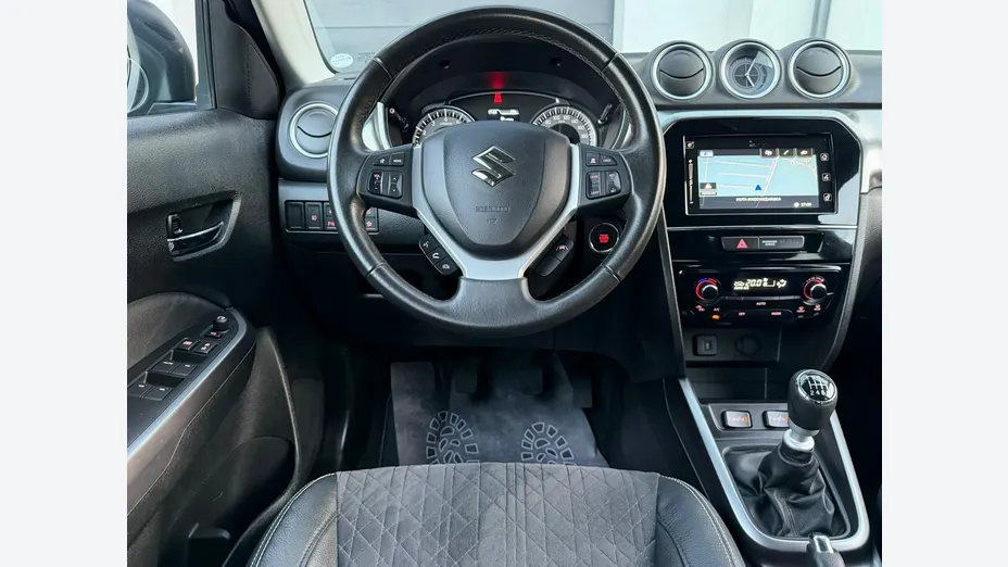 SUZUKI Vitara -