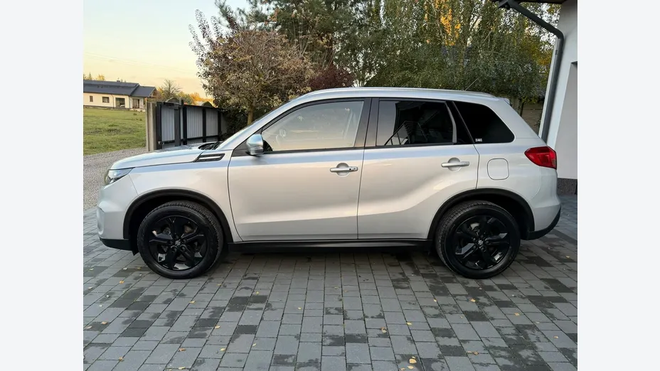 SUZUKI Vitara -