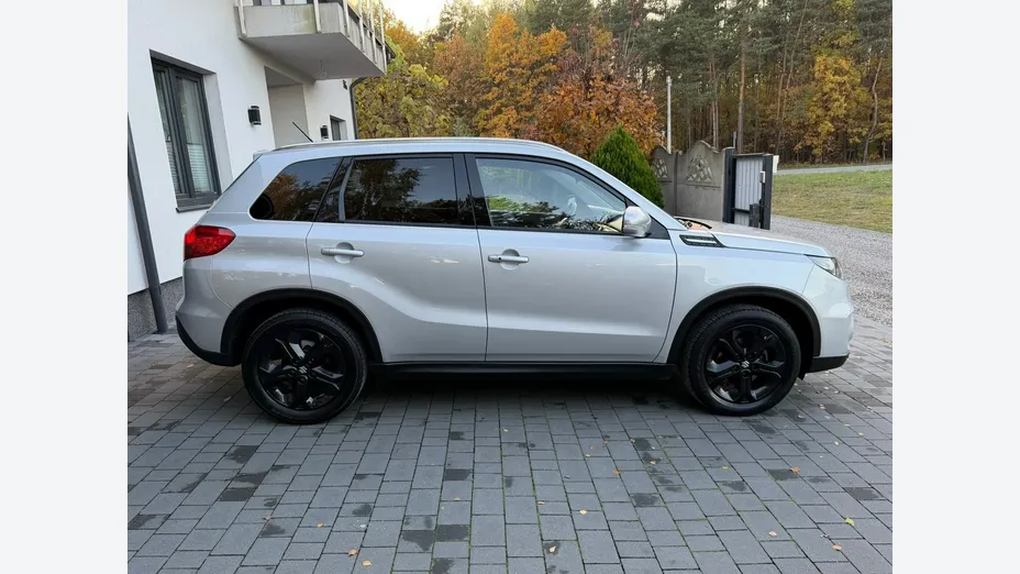SUZUKI Vitara -