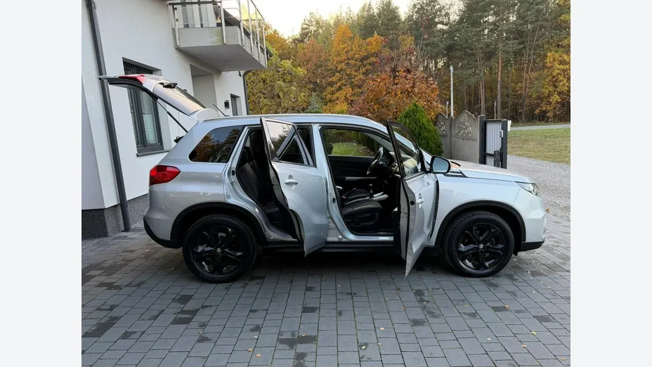 SUZUKI Vitara -