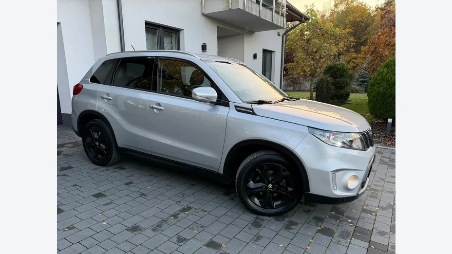 SUZUKI Vitara -