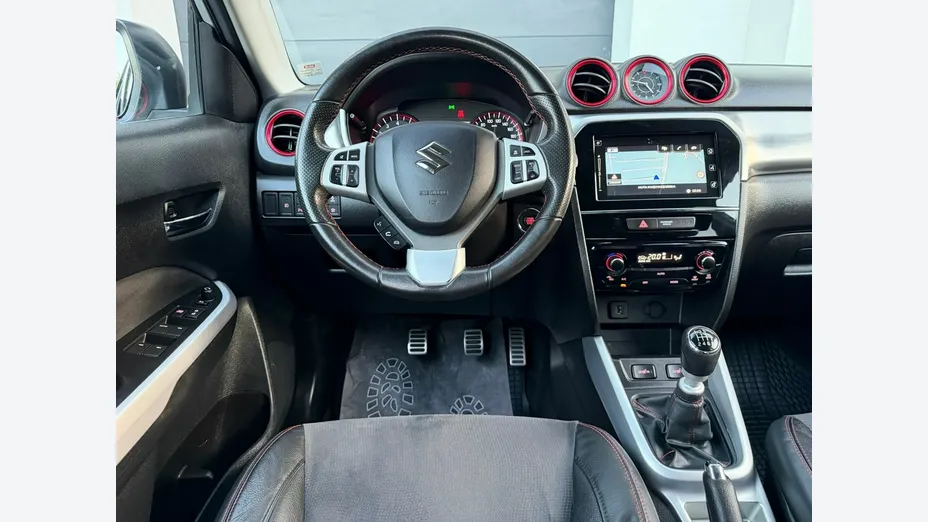 SUZUKI Vitara -