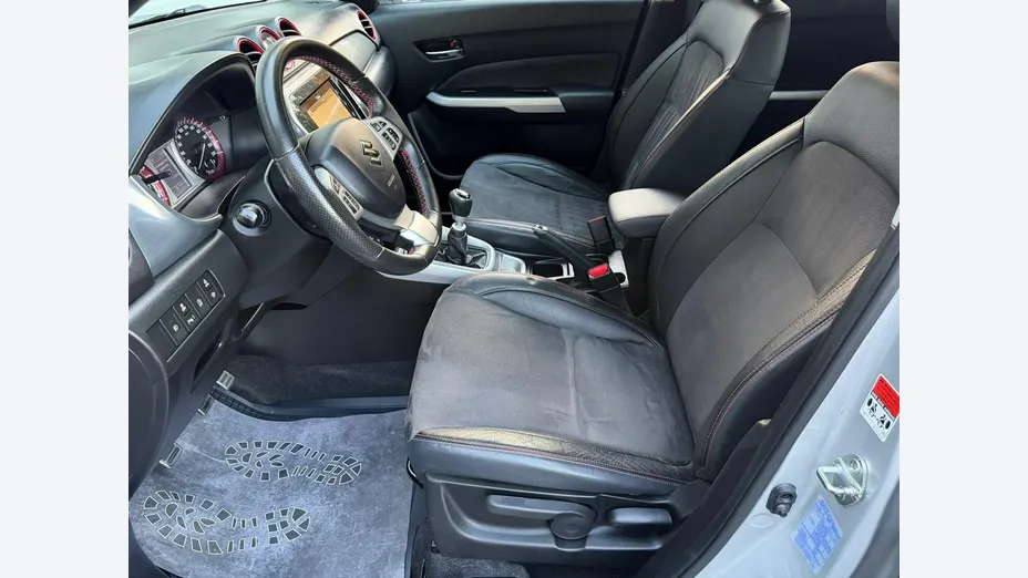 SUZUKI Vitara -