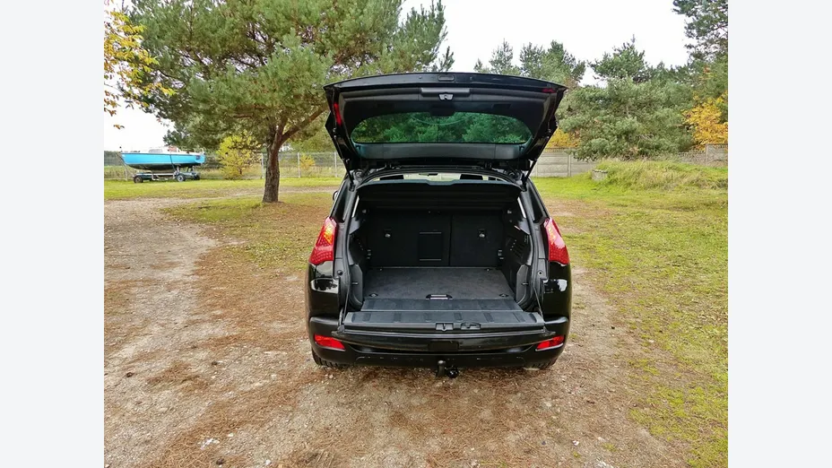 PEUGEOT 3008 -