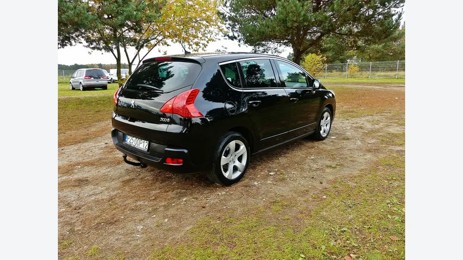 PEUGEOT 3008 -