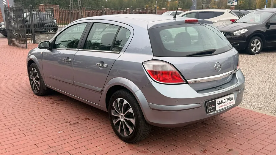 OPEL Astra -
