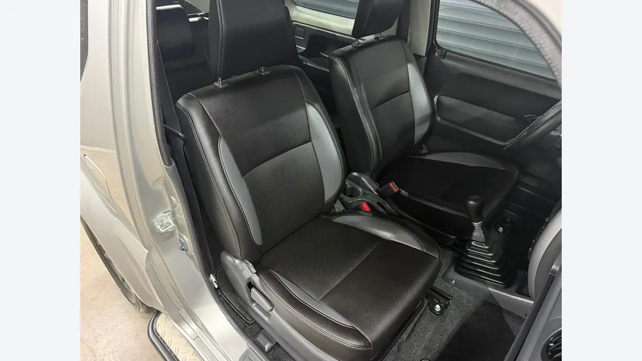 SUZUKI Jimny -