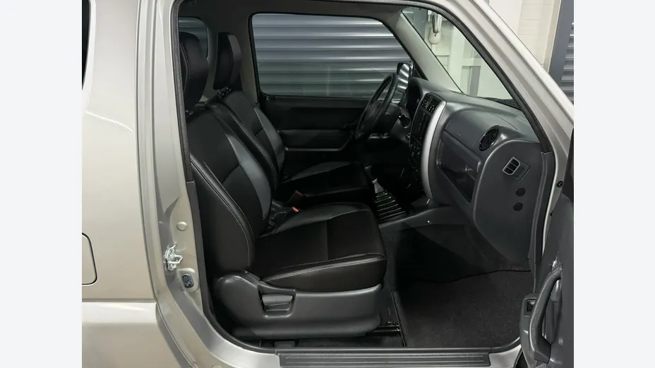 SUZUKI Jimny -