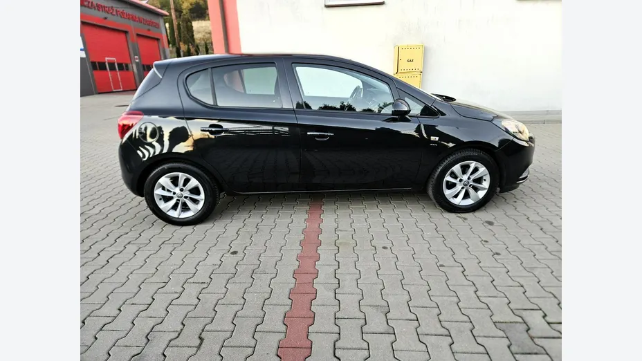 OPEL Corsa -