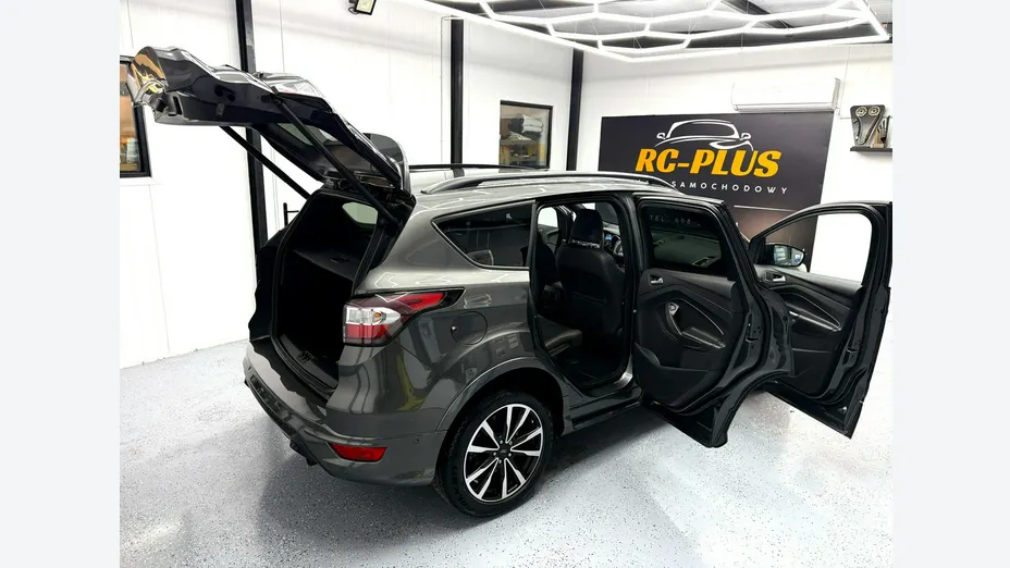 FORD Kuga -