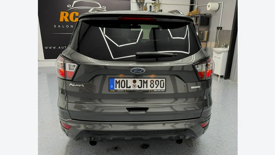 FORD Kuga -
