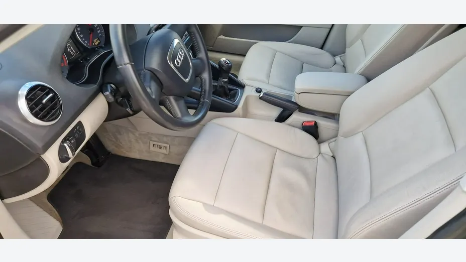 AUDI A3 Sportback -