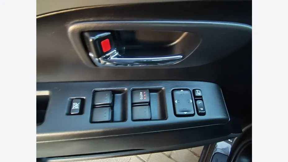 MAZDA 5 -