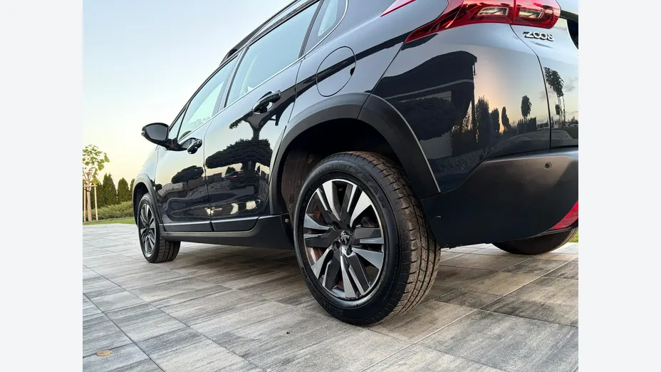 PEUGEOT 2008 -