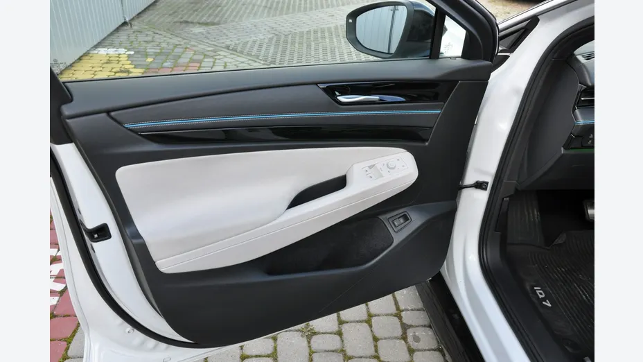 VOLKSWAGEN ID.7 -