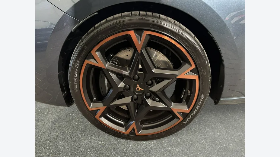 CUPRA Leon Sportstourer -