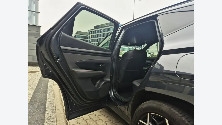 HYUNDAI Tucson -