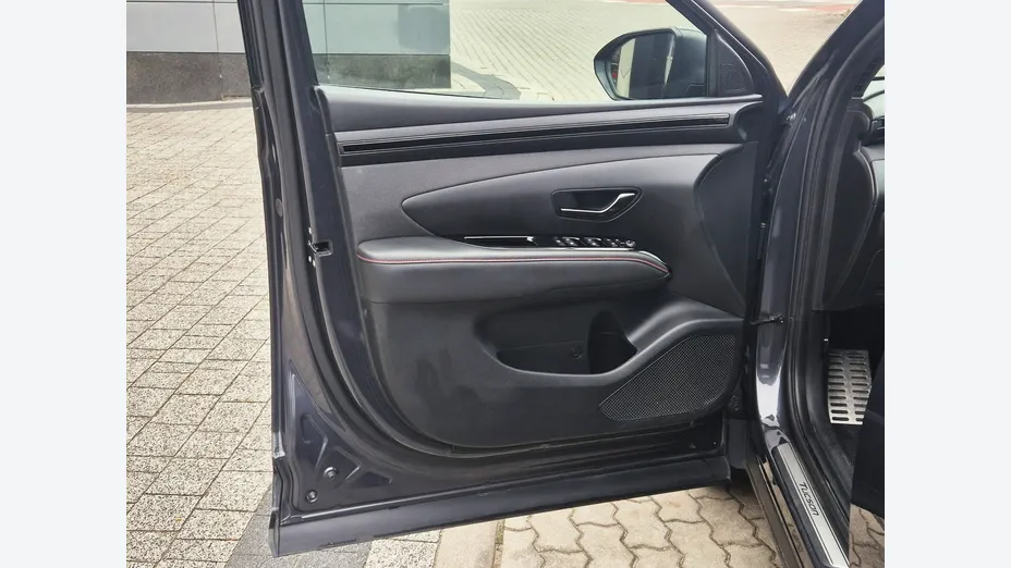HYUNDAI Tucson -