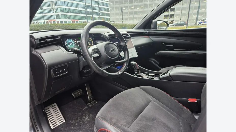 HYUNDAI Tucson -