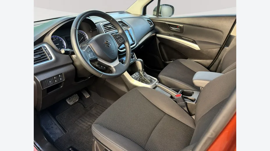 SUZUKI S-Cross -