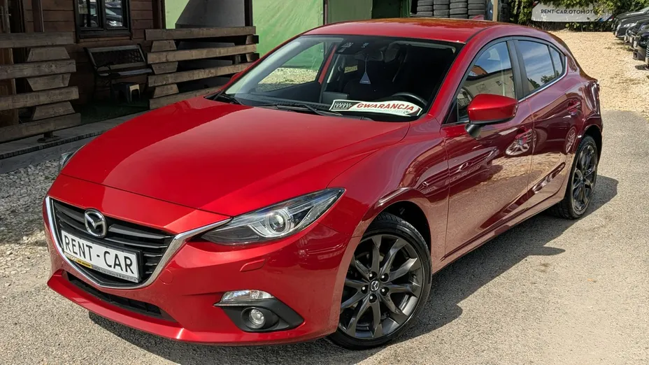 MAZDA 3 -