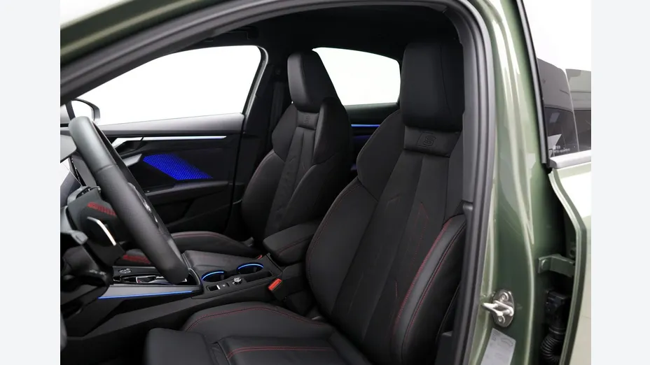 AUDI S3 Limousine -