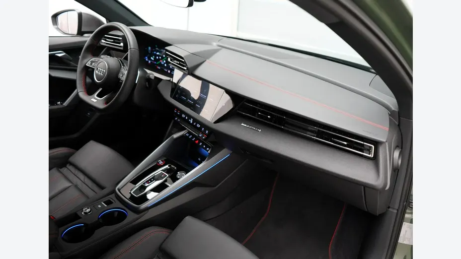 AUDI S3 Limousine -