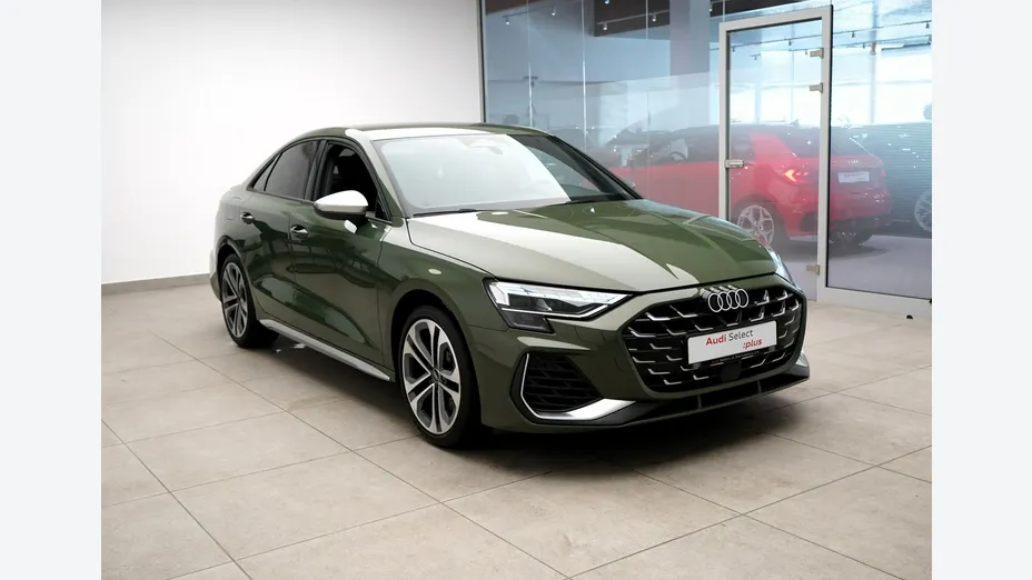 AUDI S3 Limousine -