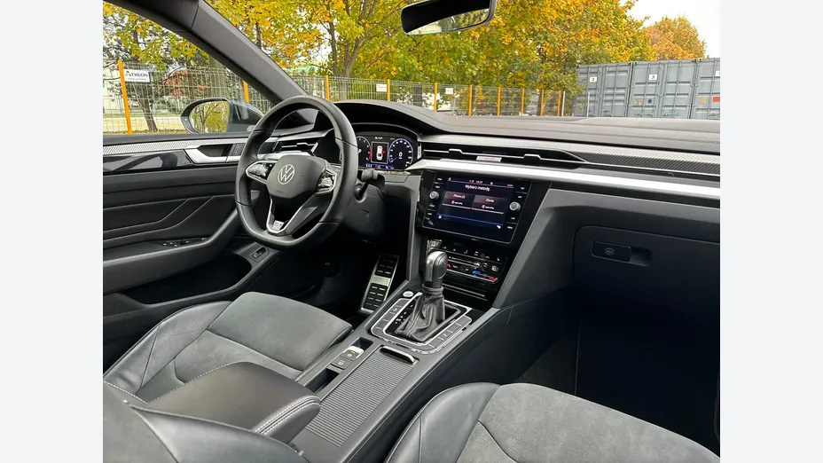 VOLKSWAGEN Arteon -