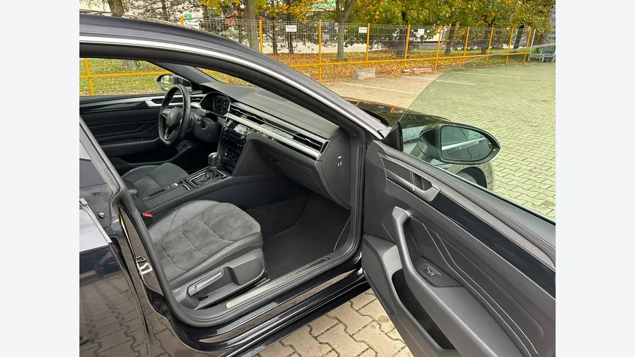 VOLKSWAGEN Arteon -